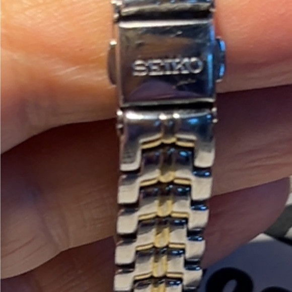 Seiko watch - Ladies with diamonds - Picture 3 of 6